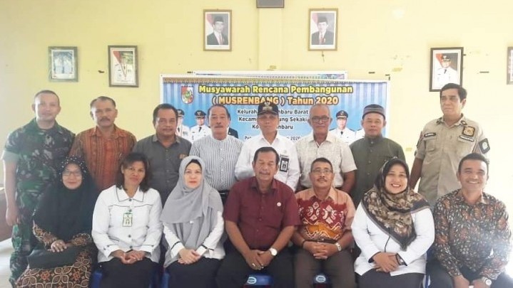 Seluruh RW Usulkan Pembangunan Infrastruktur pada Musrenbang Kelurahan Labuh Baru Barat Seluruh RW Usulkan Pembangunan Infrastruktur pada Musrenbang Kelurahan Labuh Baru Barat