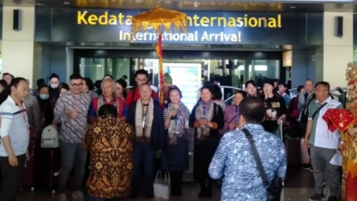 Ditolak Masyarakat Dampak Corona, Wisatawan China Batal ke Istana Tanah Datar Ditolak Masyarakat Dampak Corona, Wisatawan China Batal ke Istana Tanah Datar