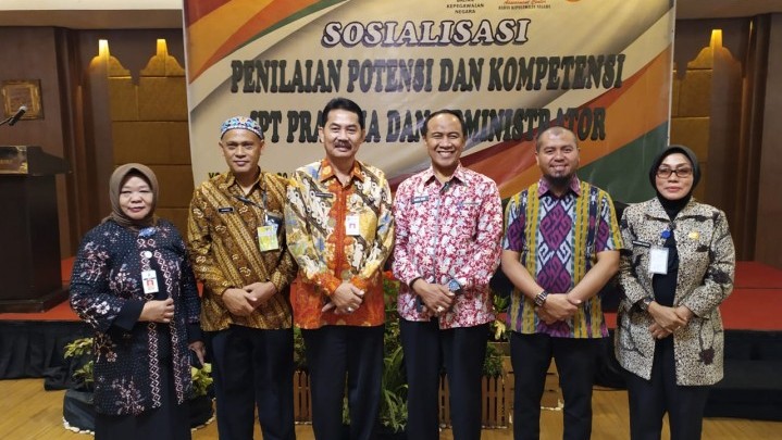 Sekko Pekanbaru Ikuti Sosialisasi Penilaian Potensi Dan Kompetensi Jabatan di Yogyakarta Sekko Pekanbaru Ikuti Sosialisasi Penilaian Potensi Dan Kompetensi Jabatan di Yogyakarta