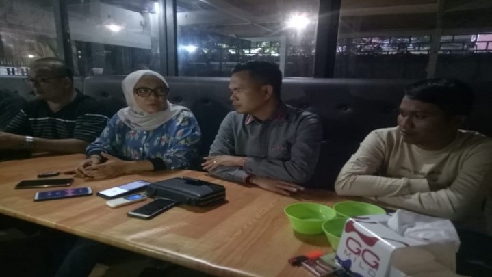 Fitnah Sekjend DPP, DPC PDI P Kampar Bakal Tempuh Jalur Hukum Terhadap Morlan Simanjuntak Fitnah Sekjend DPP, DPC PDI P Kampar Bakal Tempuh Jalur Hukum Terhadap Morlan Simanjuntak