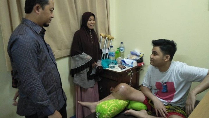 Jenguk Riska dan Marwan, Syahrul Aidi Minta Pemerintah Fokus Melayani Masyarakat Kurang Mampu Jenguk Riska dan Marwan, Syahrul Aidi Minta Pemerintah Fokus Melayani Masyarakat Kurang Mampu