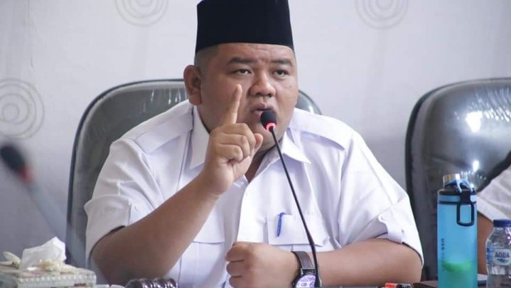 Ketua DPRD Rohul  Himbau Warga Tidak Perlu Panik Sikapi Virus Corona Ketua DPRD Rohul  Himbau Warga Tidak Perlu Panik Sikapi Virus Corona