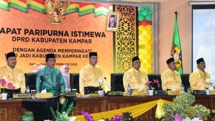 Galeri Foto Rapat Paripurna Istimewa HUT Kab. Kampar ke-70 Oleh DPRD Kampar Galeri Foto Rapat Paripurna Istimewa HUT Kab. Kampar ke-70 Oleh DPRD Kampar