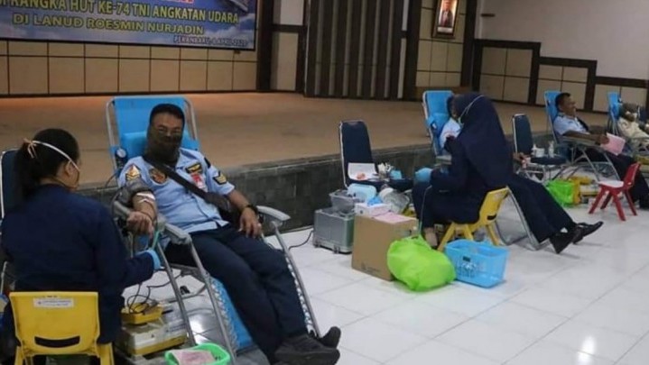 Bersempena HUT TNI AU Ke-74, Lanud RsN Gelar Donor Darah Bersempena HUT TNI AU Ke-74, Lanud RsN Gelar Donor Darah