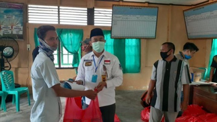 Pada Reses Ke II Sujarwo di Bungaraya, Masyarakat Minta Perbaikan Jalan Jangan Asal Tambal Sulam