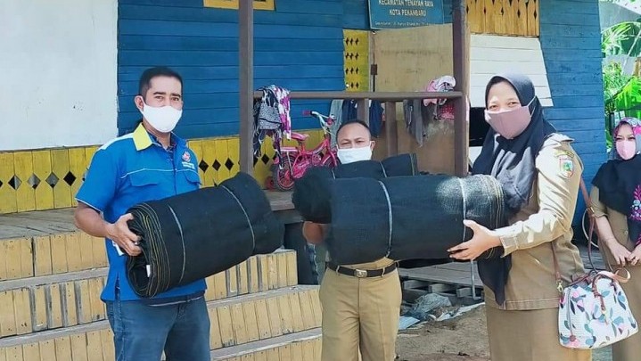 Camat Tenayan Raya Apresiasi Karang Taruna Rejosari Bangun Ketahanan Pangan dan Protein di Pekanbaru Camat Tenayan Raya Apresiasi Karang Taruna Rejosari Bangun Ketahanan Pangan dan Protein di Pekanbaru