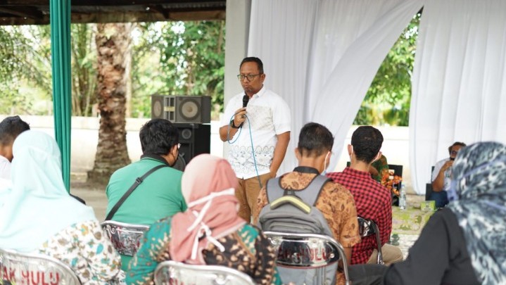 Yuyun Hidayat : Bumdes Harus Profit Oriented, Mindsetnya Harus Dibenerin Yuyun Hidayat : Bumdes Harus Profit Oriented, Mindsetnya Harus Dibenerin