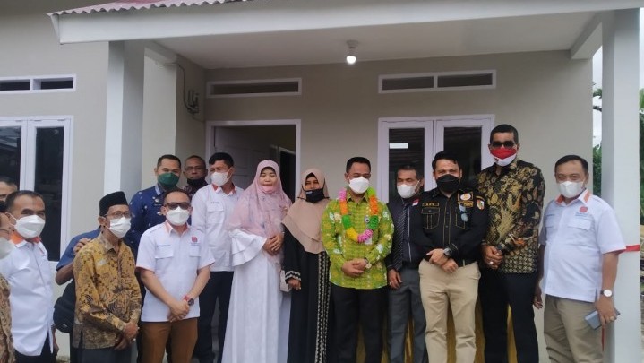 Melirik Program Bedah Rumah Kelurahan Sidomulyo Barat Dari Dana CSR Yang Dipuji Banyak Pihak
