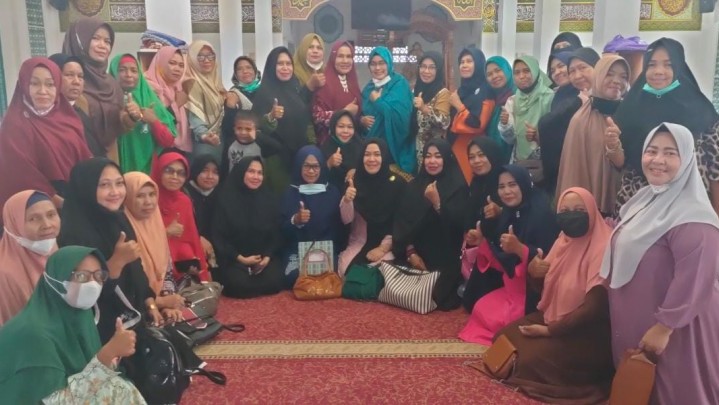 Pekan Awal Desember, Forum Pekanbaru Kota Bertuah Gelar Pengajian Bersama Anggota Pekan Awal Desember, Forum Pekanbaru Kota Bertuah Gelar Pengajian Bersama Anggota