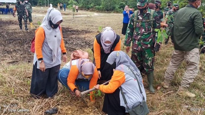 Forum Pekanbaru Kota Bertuah Gelar Kegiatan Sosial Dengan Kodim 0301/Pbr Forum Pekanbaru Kota Bertuah Gelar Kegiatan Sosial Dengan Kodim 0301/Pbr