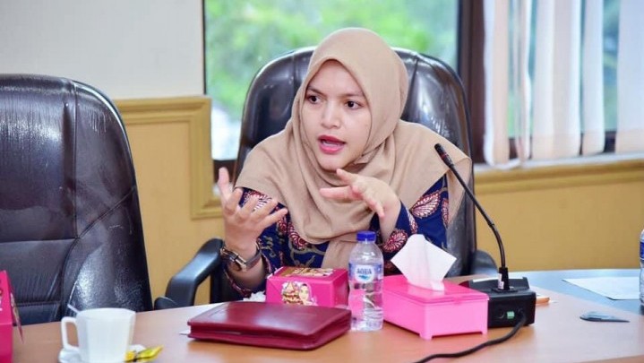 Rahmayeni Soroti Pemberhentian Honorer di Siak Kecil, di Saat yang Sama Honorer Baru Masuk Rahmayeni Soroti Pemberhentian Honorer di Siak Kecil, di Saat yang Sama Honorer Baru Masuk