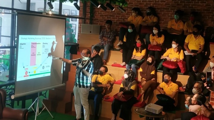 Pada Mahasiswa di Riau, Hermawan Kartajaya Tekankan Kejujuran untuk jadi Enterpreneur