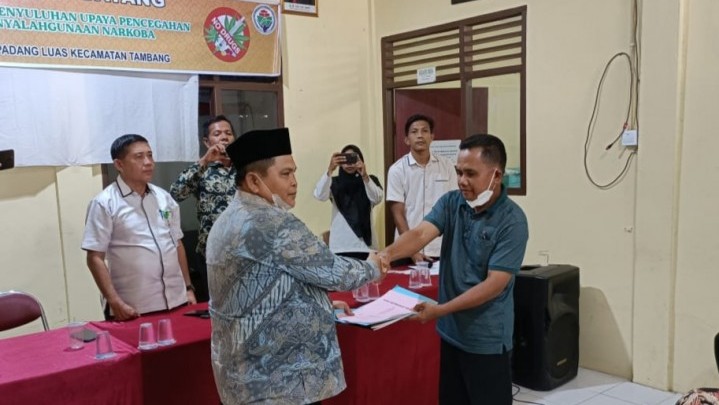 Sah Jadi Kades, Darusman Siap Beri Wajah Baru Desa Padang Luas Sah Jadi Kades, Darusman Siap Beri Wajah Baru Desa Padang Luas