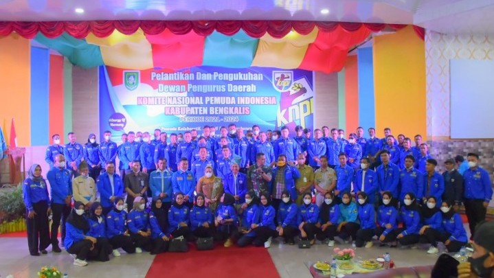 Pelantikan DPD KNPI Bengkalis, Bupati Kasmarni: Semoga KNPI Menjadi Organisasi Mitra Pemerintah Daerah Pelantikan DPD KNPI Bengkalis, Bupati Kasmarni: Semoga KNPI Menjadi Organisasi Mitra Pemerintah Daerah
