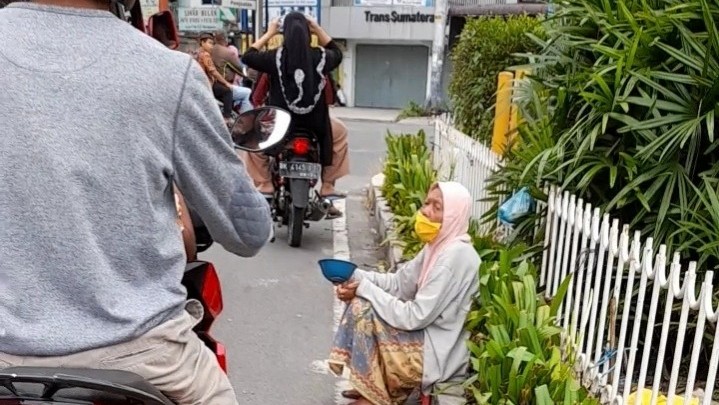 Kadissos Sebut Masyarakat Berperan Menjamurnya Gepeng di Pekanbaru Kadissos Sebut Masyarakat Berperan Menjamurnya Gepeng di Pekanbaru