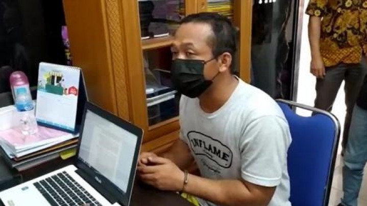 Guru Silat Cabul, Rekam Aksi Bejatnya Gunakan Ponsel