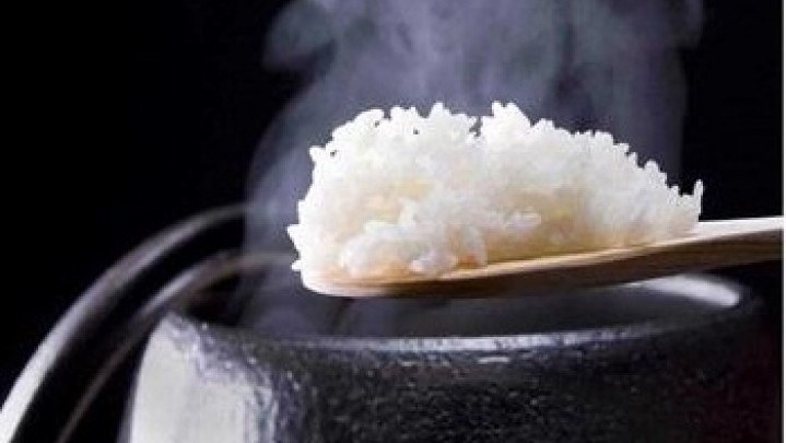 Nasi Dipanaskan Bisa Sebabkan Keracunan Nasi Dipanaskan Bisa Sebabkan Keracunan