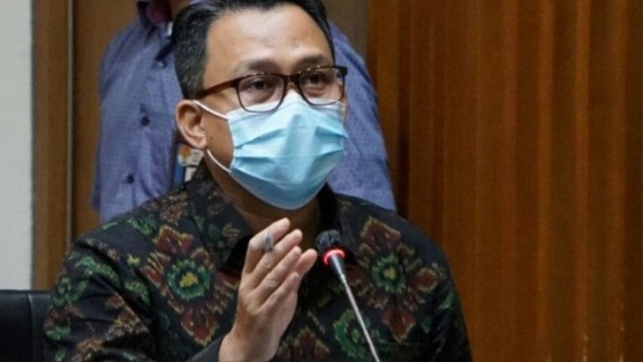 Bupati Langkat Bersama Enam Orang Lainnya Digelandang ke Gedung KPK Bupati Langkat Bersama Enam Orang Lainnya Digelandang ke Gedung KPK