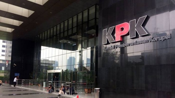 Breaking News, Hakim Terjaring OTT KPK