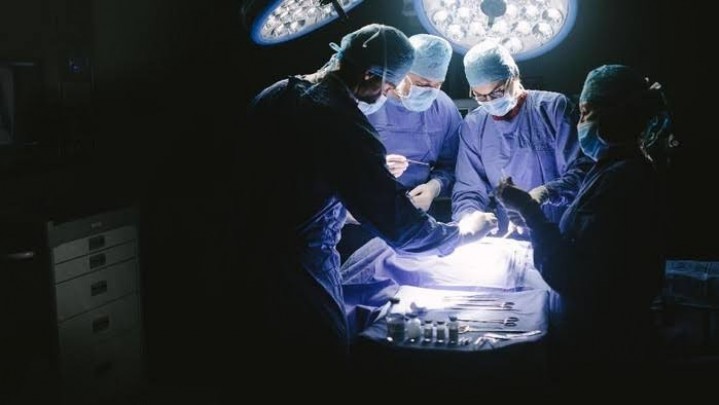 Kakek 79 Tahun Operasi Kecantikan, Hal Buruk Ini Akhirnya Dialami Kakek 79 Tahun Operasi Kecantikan, Hal Buruk Ini Akhirnya Dialami