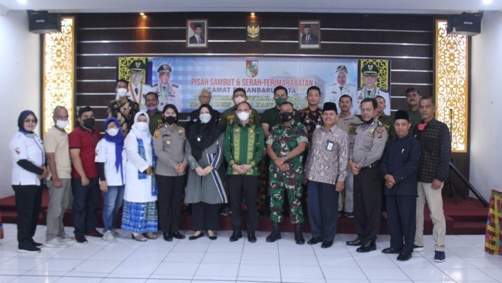 Pisah Sambut Camat Pekanbaru Kota, Rein: Tetap Lanjutkan Program Terbaik