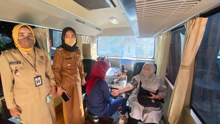 Camat Sukajadi Apresiasi Donor Darah di Kelurahan Kedung Sari