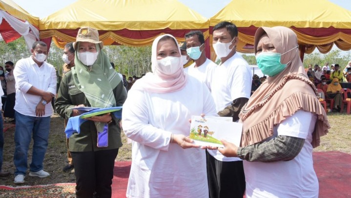 Kartu Tani di Bengkalis, Disebut Mempermudah Akses Layanan Perbankan Kartu Tani di Bengkalis, Disebut Mempermudah Akses Layanan Perbankan