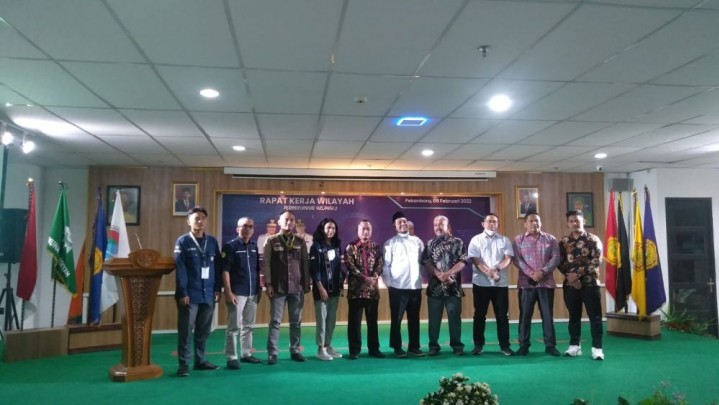 Riau Tuan Rumah Rakerwil Mahasiswa Informatika dan Komputer Riau Tuan Rumah Rakerwil Mahasiswa Informatika dan Komputer
