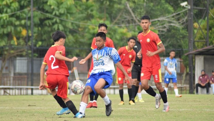 SSB PTPN V Geber Fisik dan Taktik Tatap Putaran Nasional Piala Soeratin SSB PTPN V Geber Fisik dan Taktik Tatap Putaran Nasional Piala Soeratin