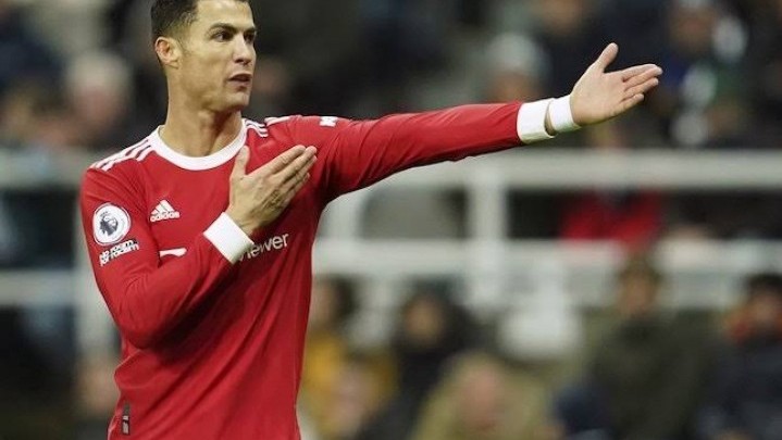 Cristiano Ronaldo Manusia Pertama dengan Pengikut di Instagram Capai 400 Juta Cristiano Ronaldo Manusia Pertama dengan Pengikut di Instagram Capai 400 Juta