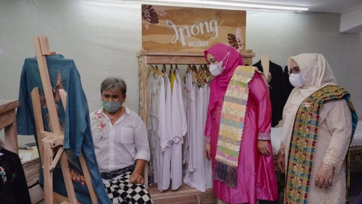 Dekranasda Kampar ke Bali, Katanya Studi Banding Kerajinan Dekranasda Kampar ke Bali, Katanya Studi Banding Kerajinan