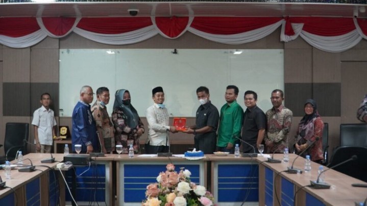 Dikunjungi DPRD Kota Padang dan Pasaman, Pemkab Kampar Banggakan Penilaian LPPD