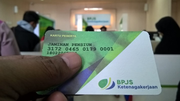 Aturan Baru, Jaminan Hari Tua BPJS Baru Bisa Dicairkan Ketika Peserta Berusia Minimal 56 Tahun Aturan Baru, Jaminan Hari Tua BPJS Baru Bisa Dicairkan Ketika Peserta Berusia Minimal 56 Tahun
