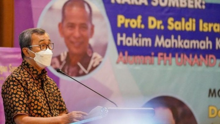 Gubri Syamsuar Nilai Seminar IKA FH Unand Sebagai Bentuk Pengabdian Gubri Syamsuar Nilai Seminar IKA FH Unand Sebagai Bentuk Pengabdian