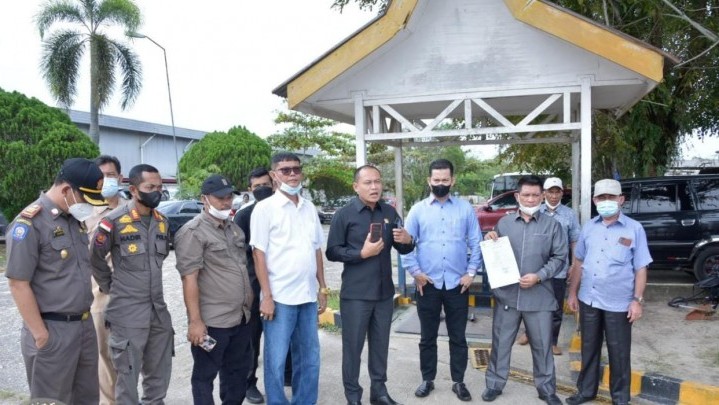 DPRD Bengkalis Menyayangkan Sikap Dua Perusahan Asing Tidak Kooperatif DPRD Bengkalis Menyayangkan Sikap Dua Perusahan Asing Tidak Kooperatif
