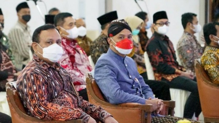 Pilpres 2024, Seberapa Besar Peluang Menyandingkan Ganjar-Firli? Pilpres 2024, Seberapa Besar Peluang Menyandingkan Ganjar-Firli?