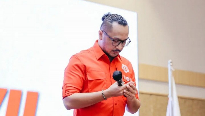 Giring Mundur Dari Pencalonan Presiden Giring Mundur Dari Pencalonan Presiden