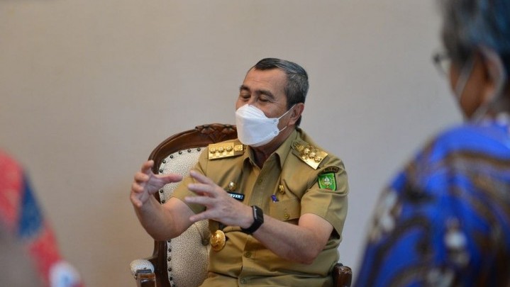 Gubri Syamsuar Audensi dengn KNEKS untuk Kembangkan Ekonomi dan Keuangan Syariah Gubri Syamsuar Audensi dengn KNEKS untuk Kembangkan Ekonomi dan Keuangan Syariah