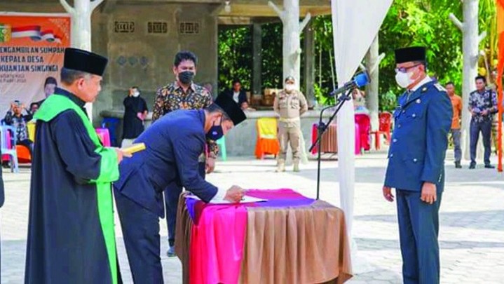 Puluhan Pj Kades di Kuansing Dilantik Puluhan Pj Kades di Kuansing Dilantik