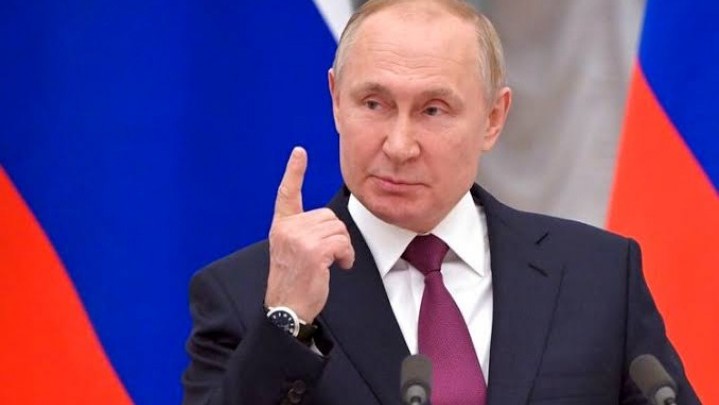 Diberi Sanksi Barat, Presiden Vladimir Putin akan Ambil Alih Aset Perusahaan yang Tinggalkan Rusia Diberi Sanksi Barat, Presiden Vladimir Putin akan Ambil Alih Aset Perusahaan yang Tinggalkan Rusia