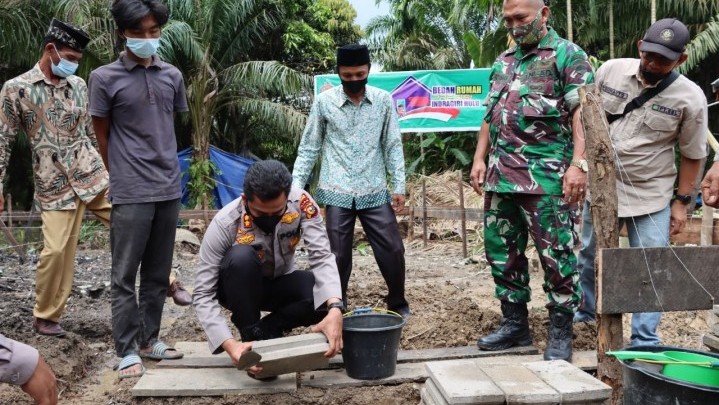 Janda Kurang Mampu Dapat Rumah Layak Huni dari Program Bersih di Inhu Janda Kurang Mampu Dapat Rumah Layak Huni dari Program Bersih di Inhu