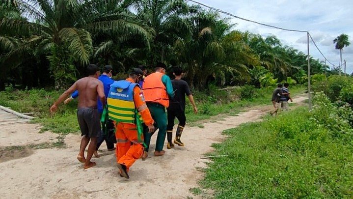 Perahu Angkut Sawit Tenggelam di Dumai, 1 Orang Meninggal Dunia, 2 Hilang