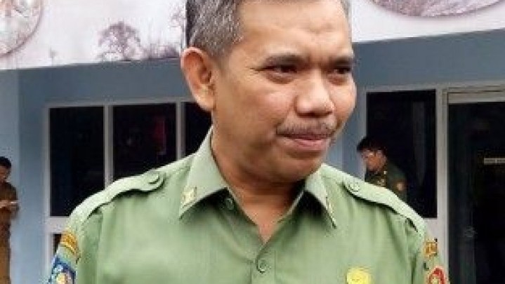 Kadisdik Riau Beri Peringatan pada Kepsek, Dana Bosda Prioritas untuk Gaji Guru Honor Kadisdik Riau Beri Peringatan pada Kepsek, Dana Bosda Prioritas untuk Gaji Guru Honor