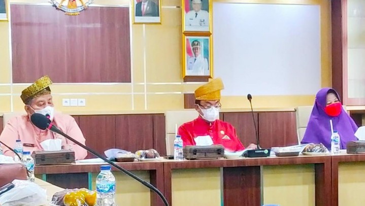 Bupati HM Wardan Rapat MCP, Laporan Kerja Terpantau Langsung KPK Bupati HM Wardan Rapat MCP, Laporan Kerja Terpantau Langsung KPK