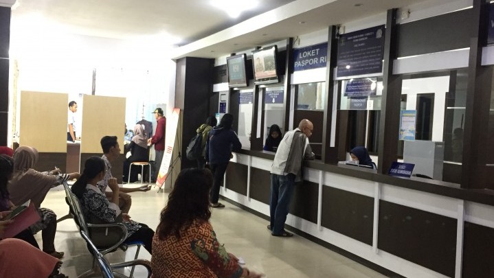 Pintu Wisata ke Singapura Dibuka, Permohonan Pembuatan Paspor di Tanjungpinang Meningkat Pintu Wisata ke Singapura Dibuka, Permohonan Pembuatan Paspor di Tanjungpinang Meningkat