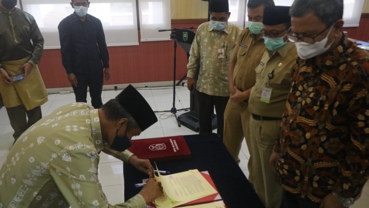 Penerimaan Mahasiswa Program Sarjana Jalur Beasiswa Utusan Daerah, Baznas Siak dan Polsri Teken MoU