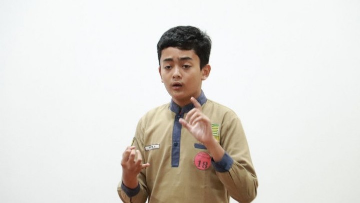 Siswa Madrasah Tsanawiyah Muallimin Bangkinang Juara Pidato Bahasa Inggris Tingkat Nasional Siswa Madrasah Tsanawiyah Muallimin Bangkinang Juara Pidato Bahasa Inggris Tingkat Nasional