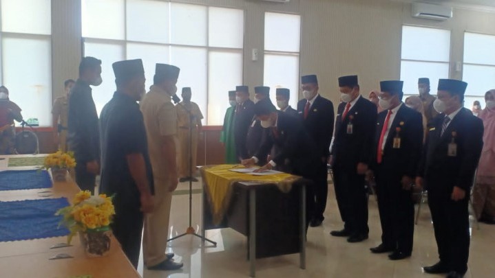 Berikut Nama-nama 11 Pejabat Eselon II Pemkab Kuansing yang Baru Dilantik Berikut Nama-nama 11 Pejabat Eselon II Pemkab Kuansing yang Baru Dilantik