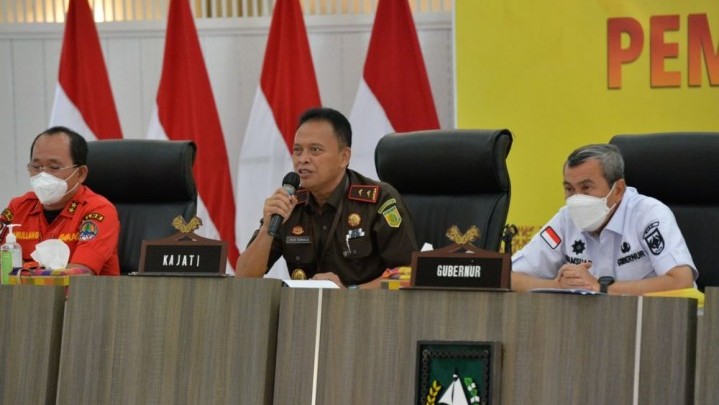 Penanganan Karhutla di Riau Menurut Kajati Harus Ada Kekompakan Penanganan Karhutla di Riau Menurut Kajati Harus Ada Kekompakan