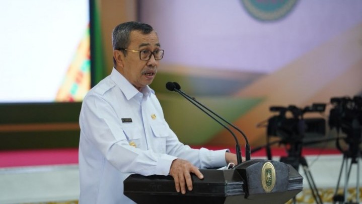 Gubri: Penyaluran Zakat Dapat untuk Menangani Kemiskinan Gubri: Penyaluran Zakat Dapat untuk Menangani Kemiskinan